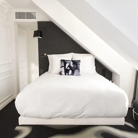 Ξενοδοχείο Vertigo Hotel, By Marriott, A Member Of Design 4*