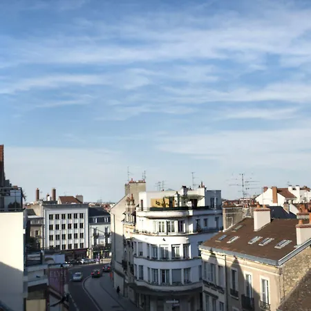 Vertigo Hotel, By Marriott, A Member Of Design 4* Dijon