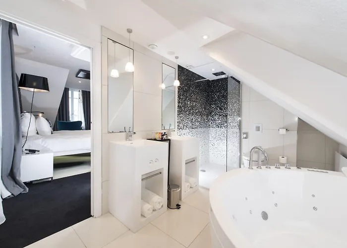 Vertigo Hotel, By Marriott, A Member Of Design 4*