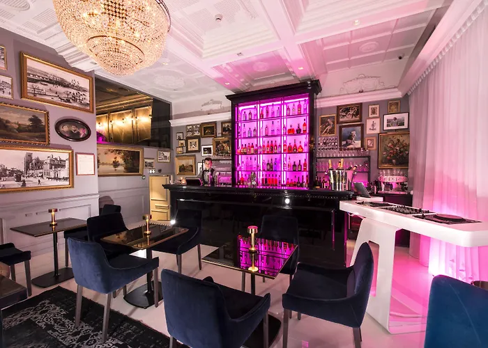 ホテル Vertigo Hotel, By Marriott, A Member Of Design 4*