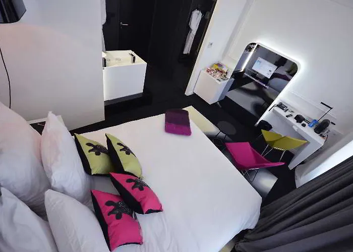 Vertigo Hotel, By Marriott, A Member Of Design 4*